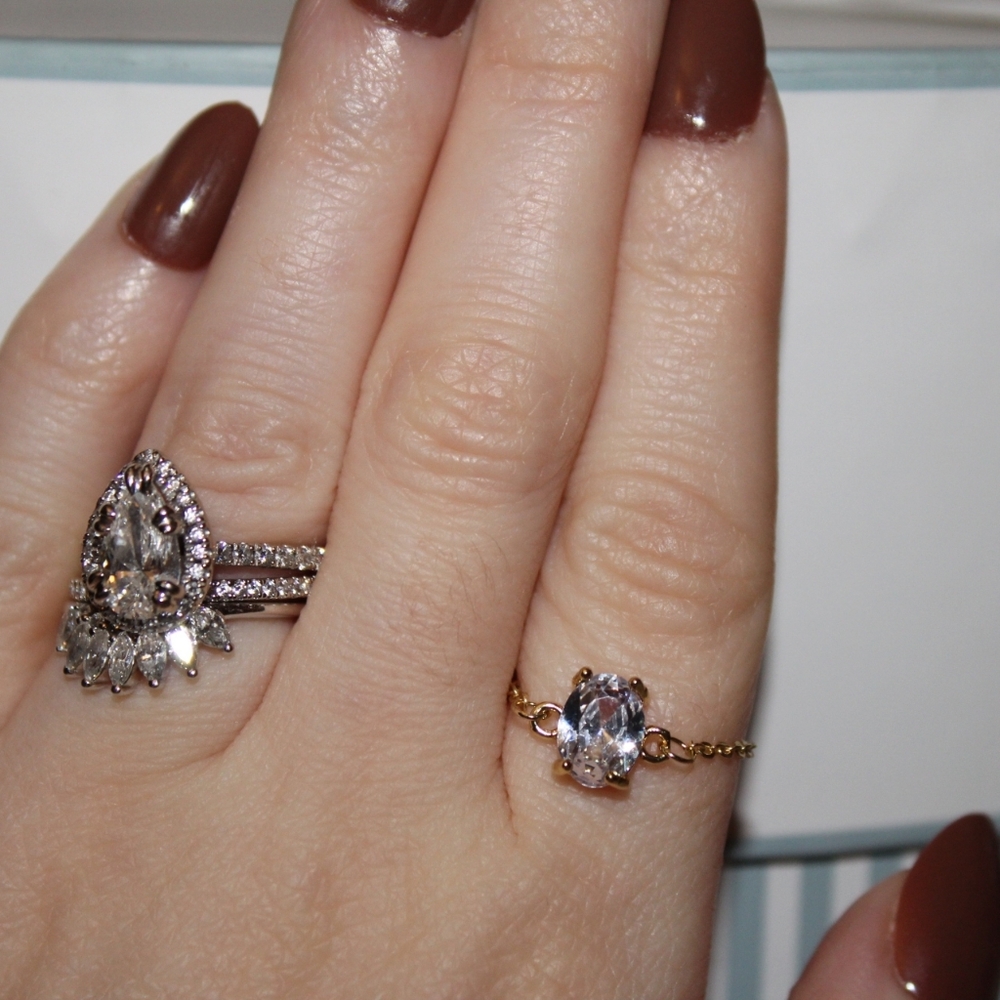 Angel Light Chain Ring - Picture 4 of 9